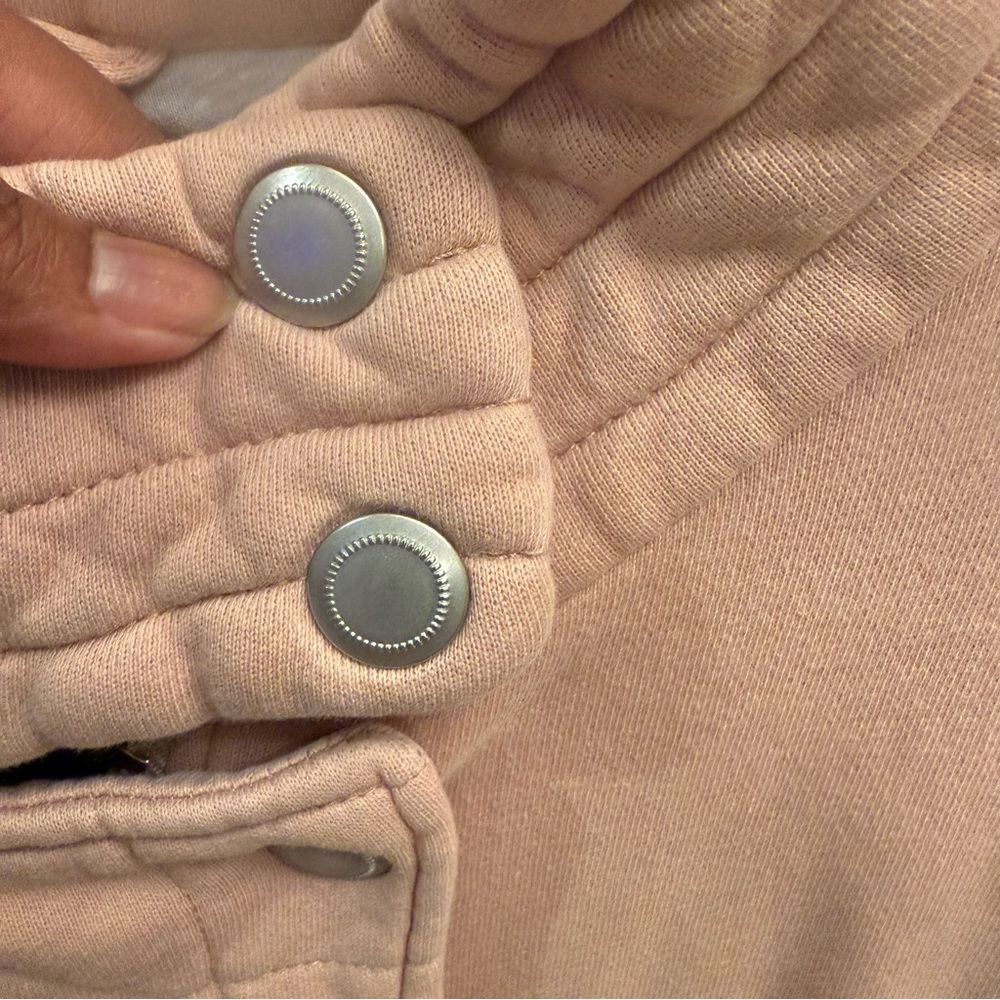 Free People blush pink oversized knit quilted jacket. Size M/L - Picture 4 of 8